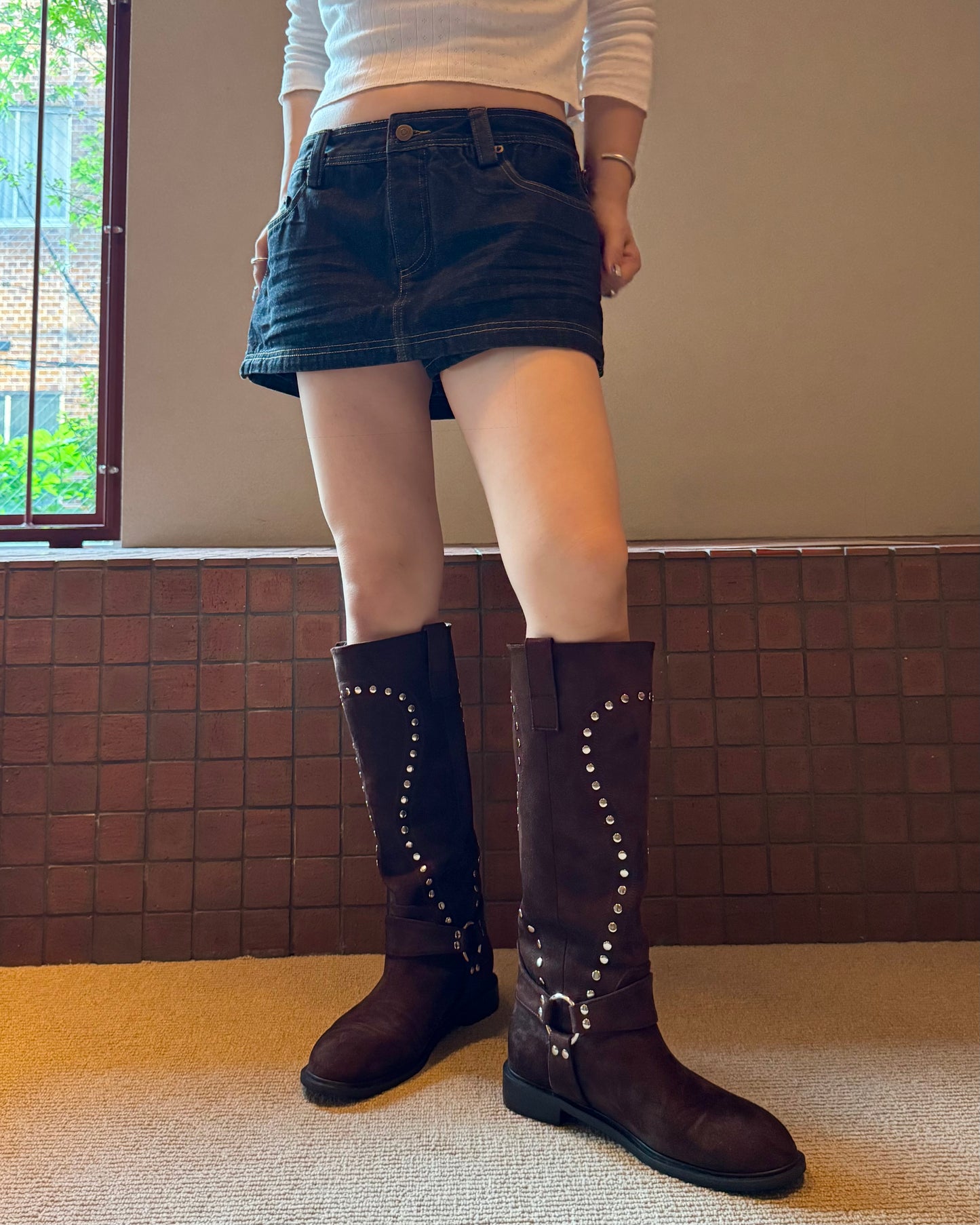 Studs long boots