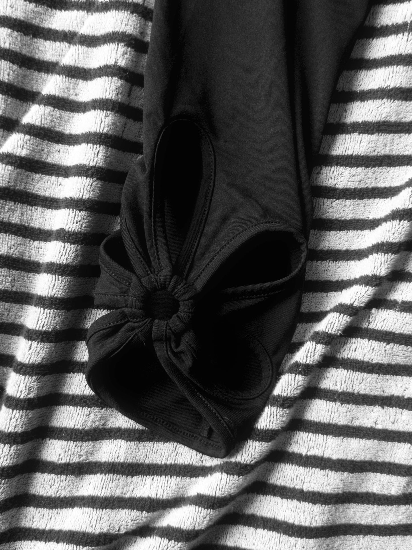 Full of holes leggins