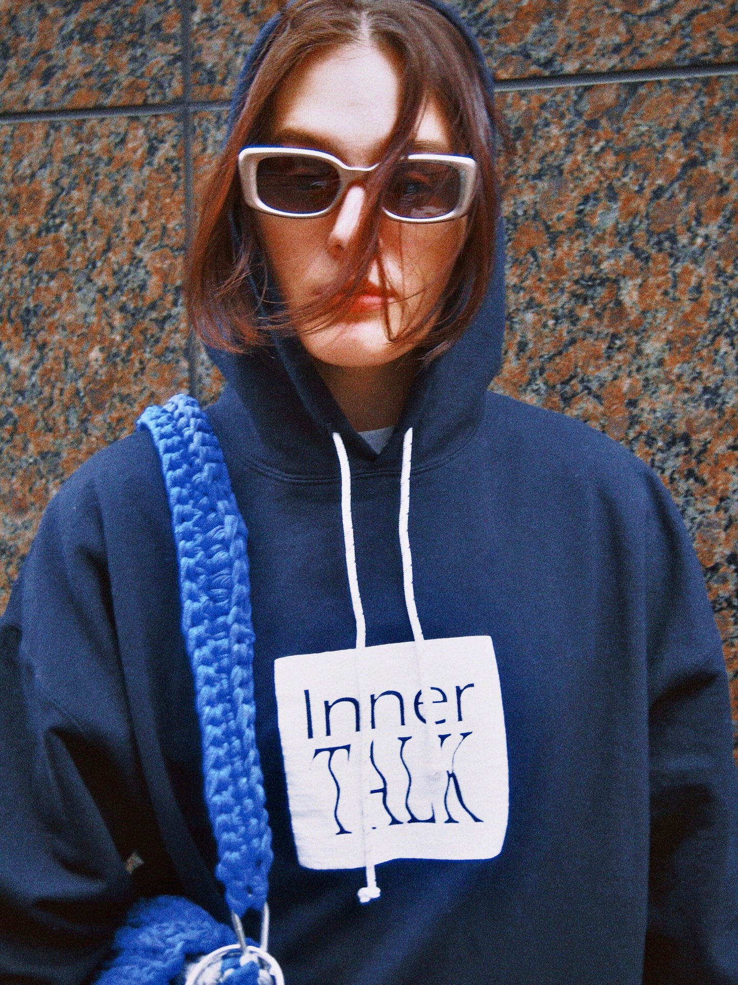innerTALK box logo hoodie