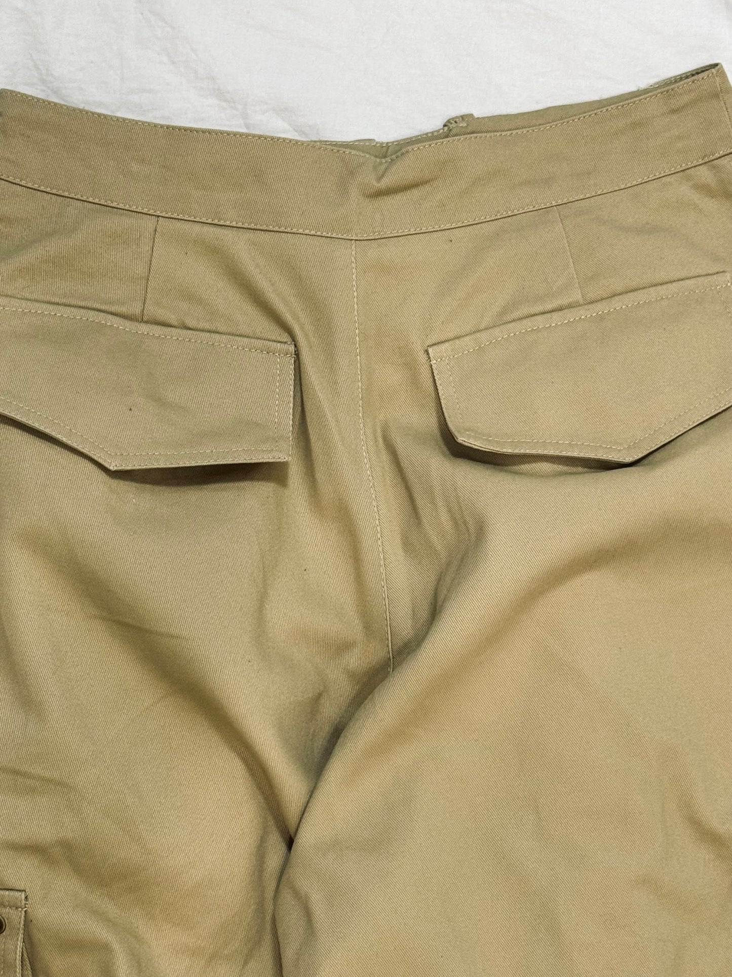 Wide cargo pants