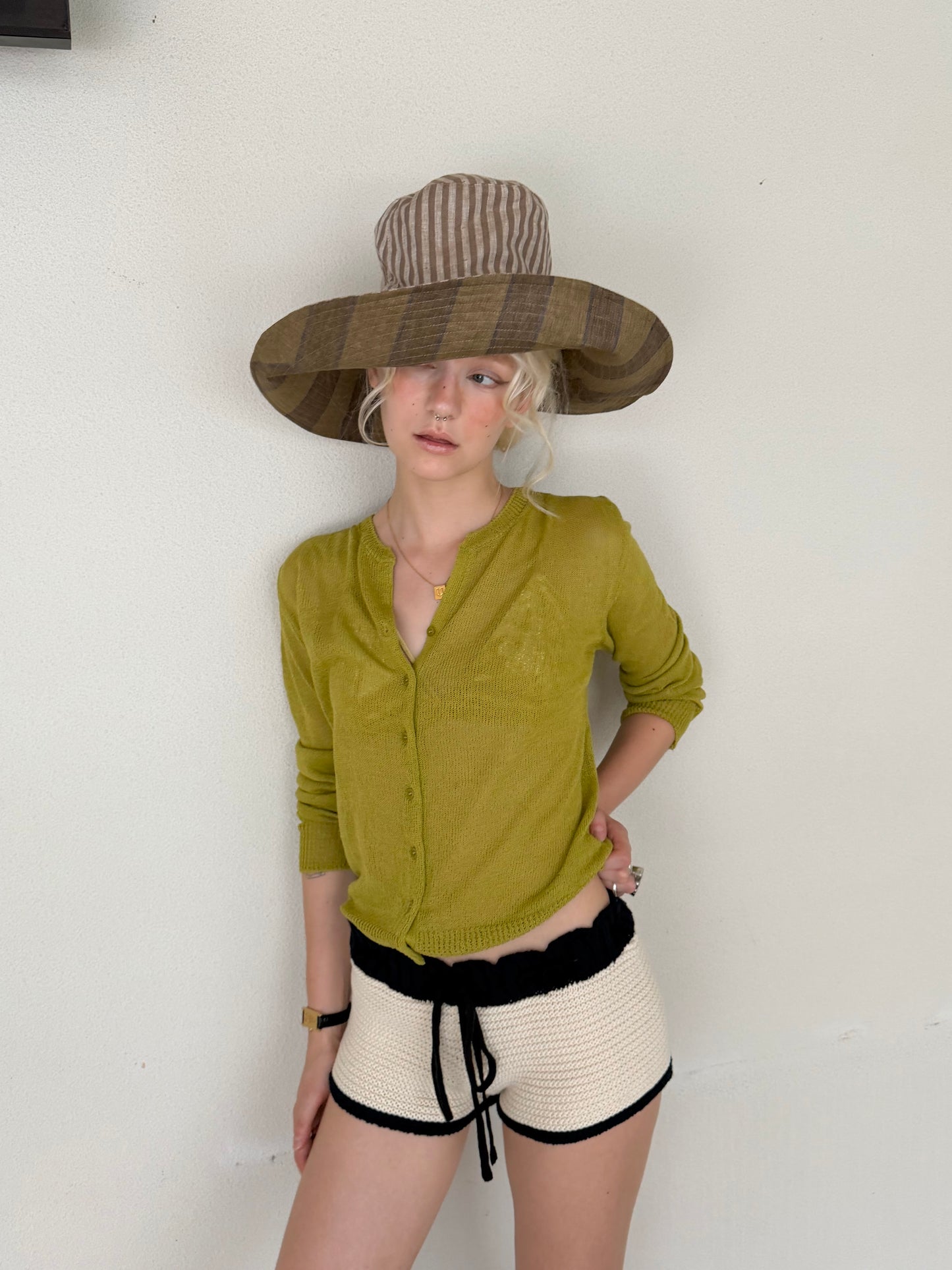 Petal knit pants