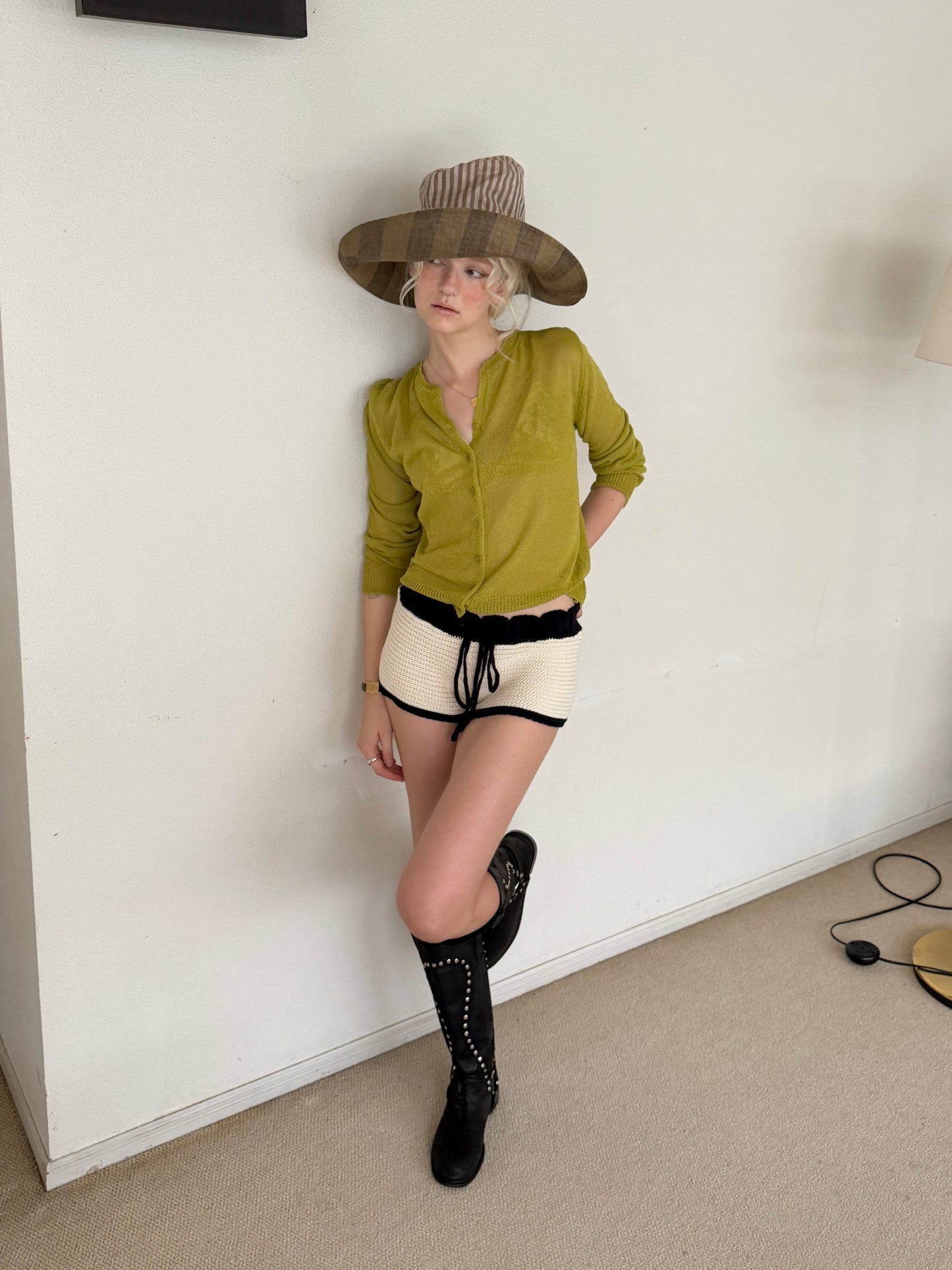 Petal knit pants
