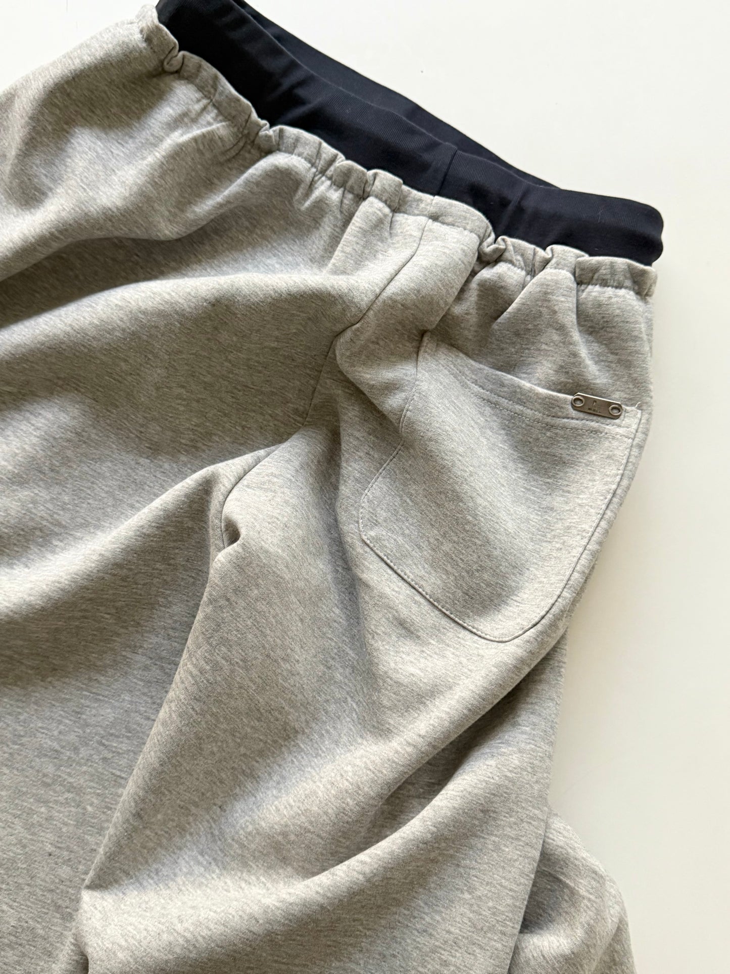 Bicolor sweat pants