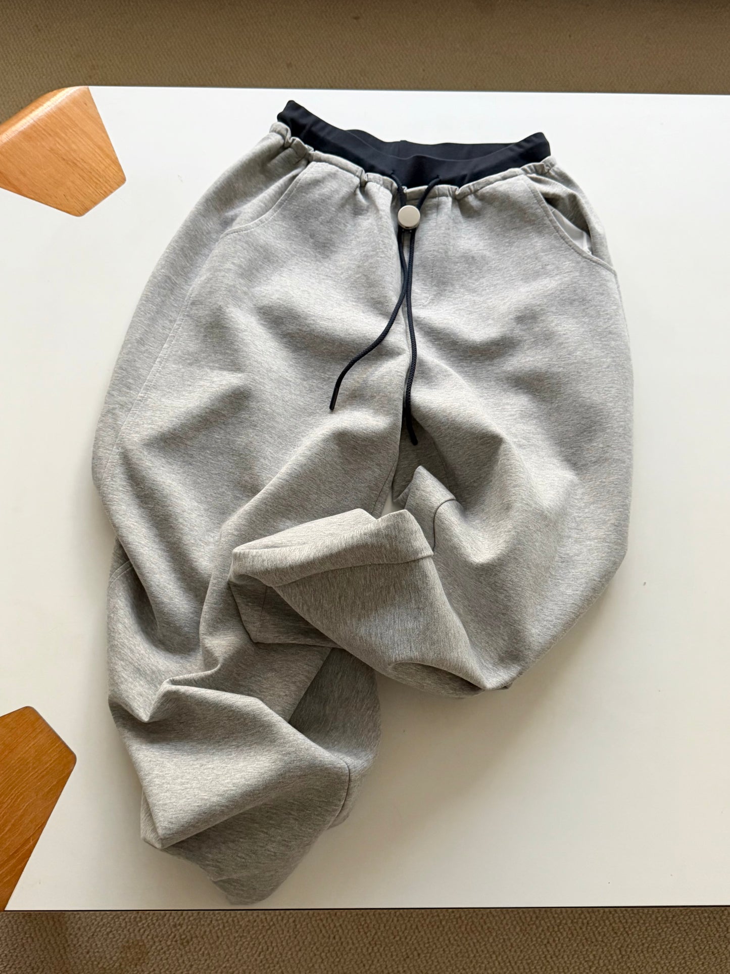 Bicolor sweat pants