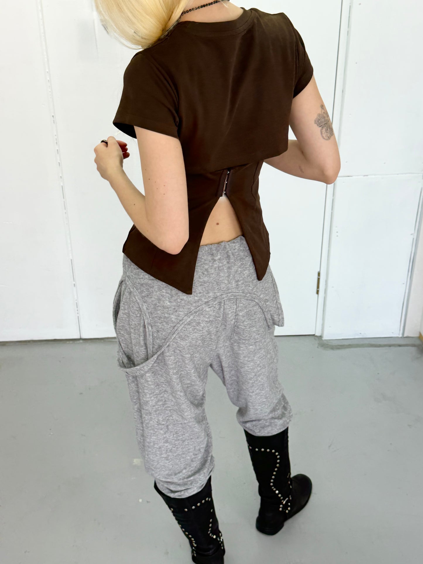 Tease　tee