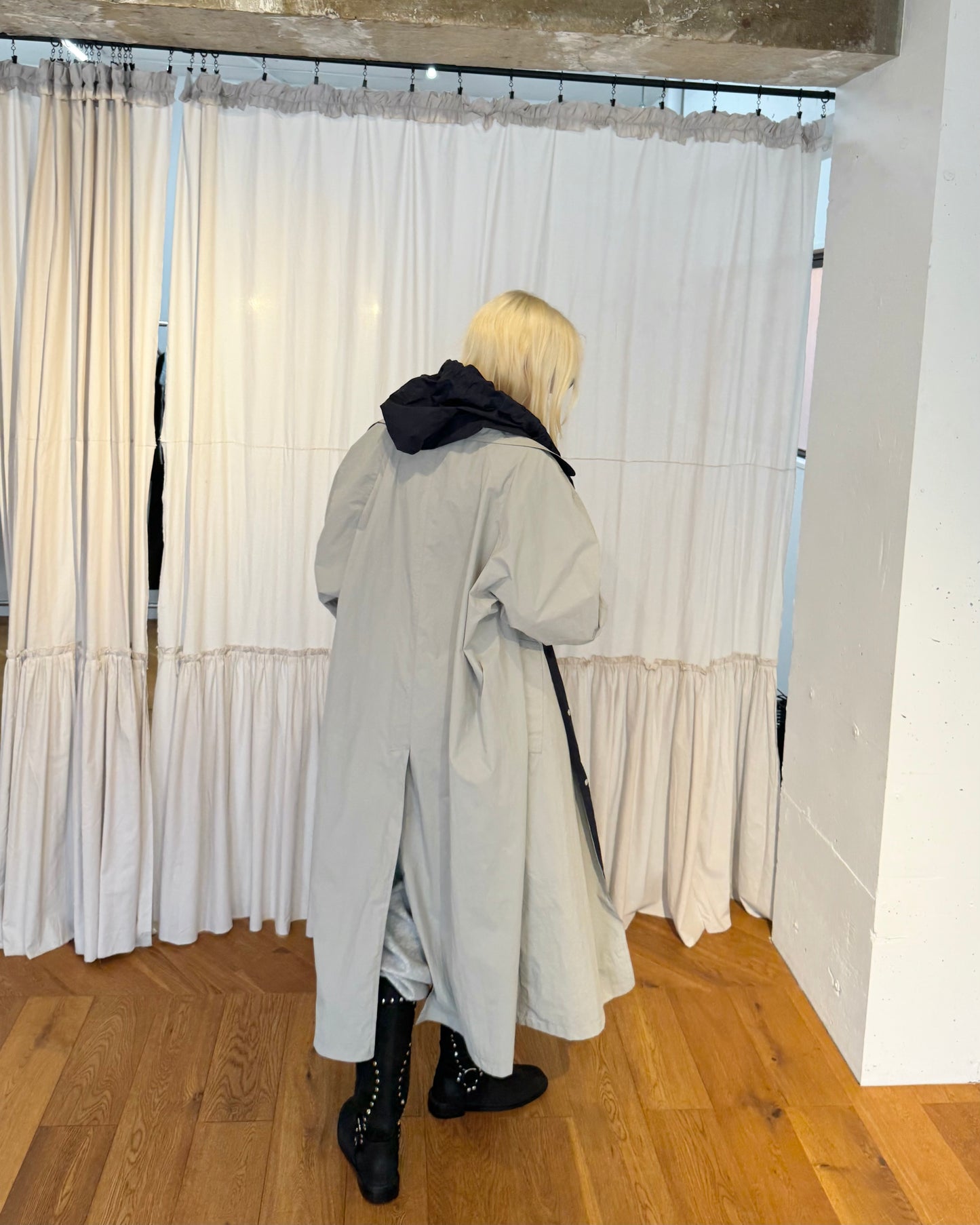 Reversible Flow Trench