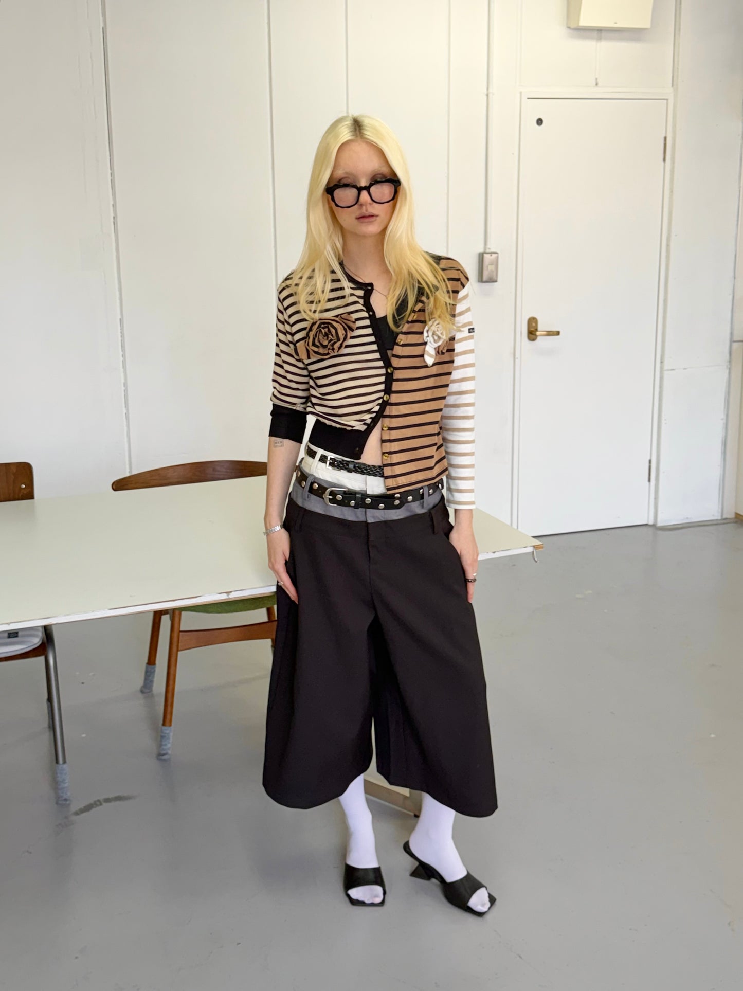 Twin belt pants