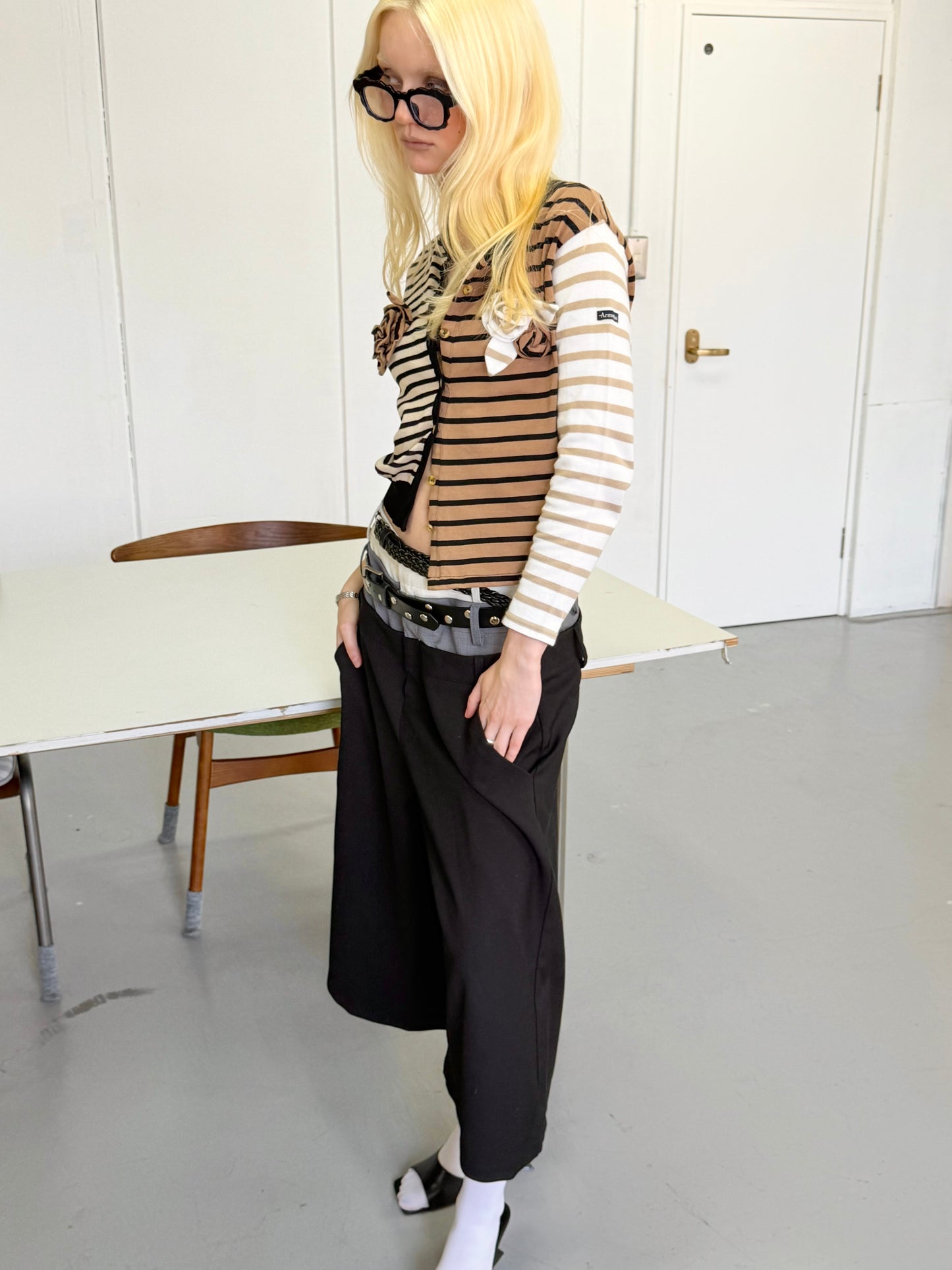 Twin belt pants