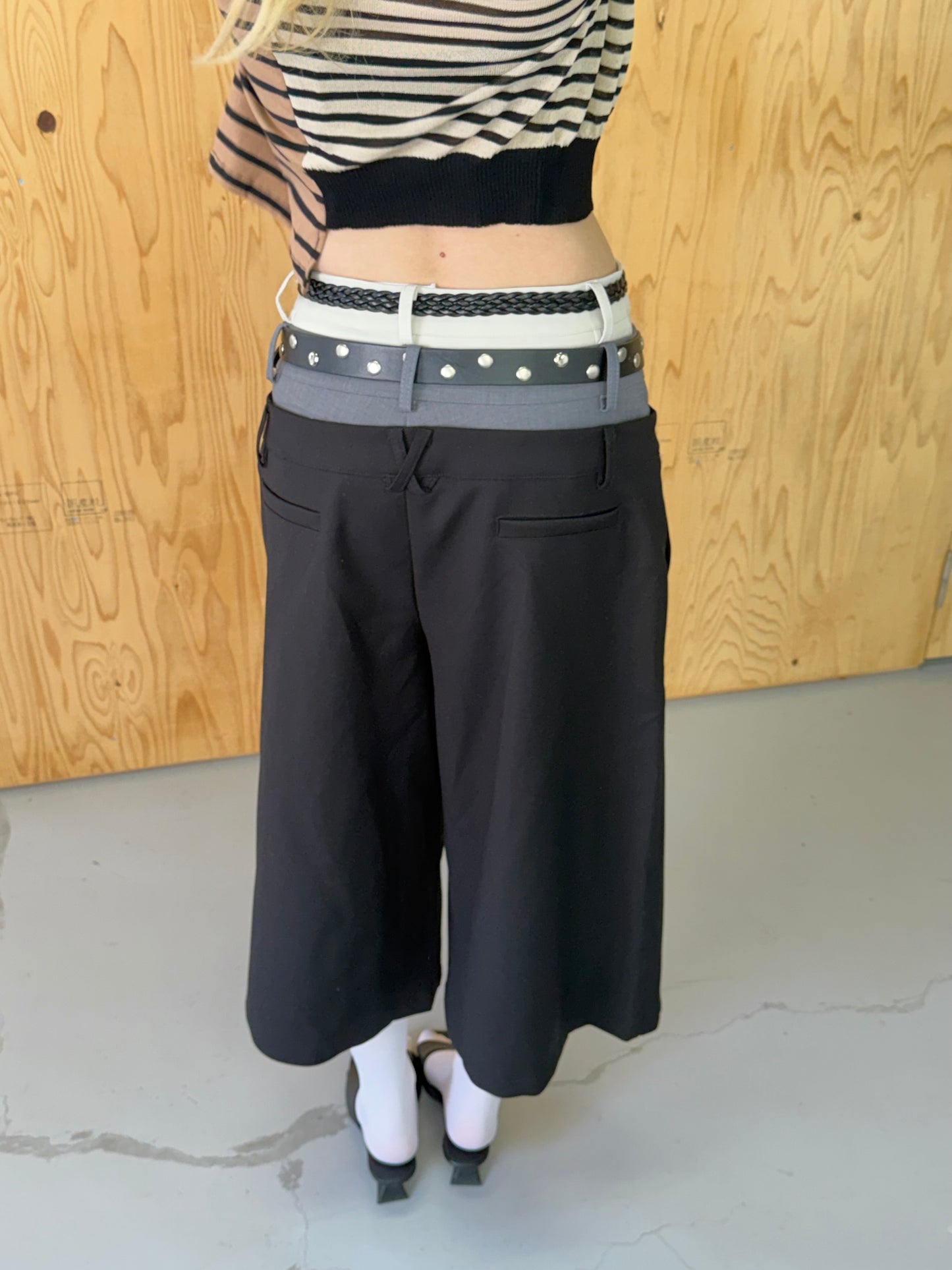 Twin belt pants