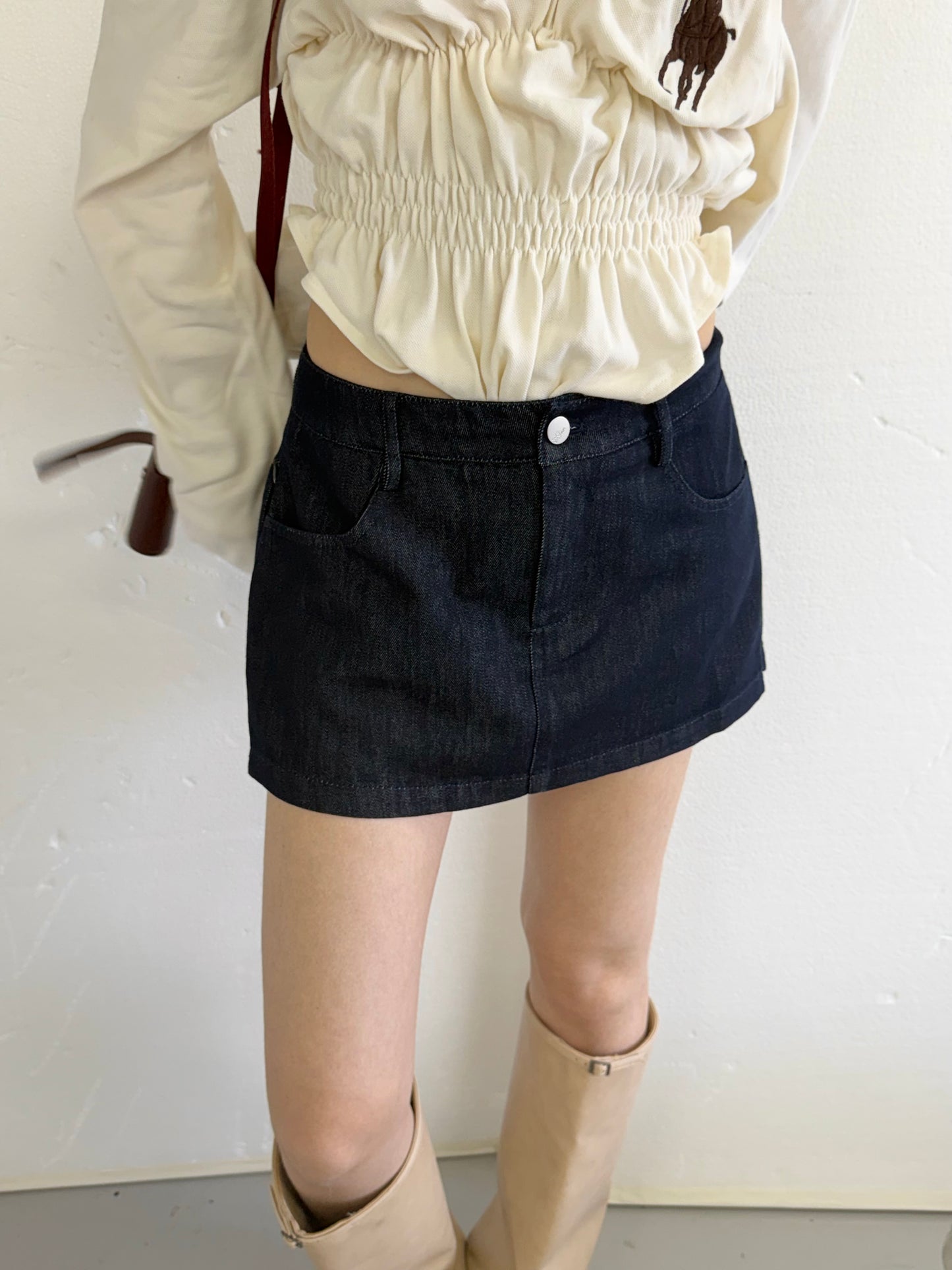Mini denim scort