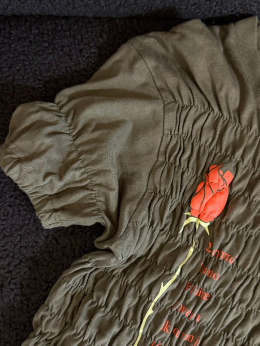 Maiden tee rose