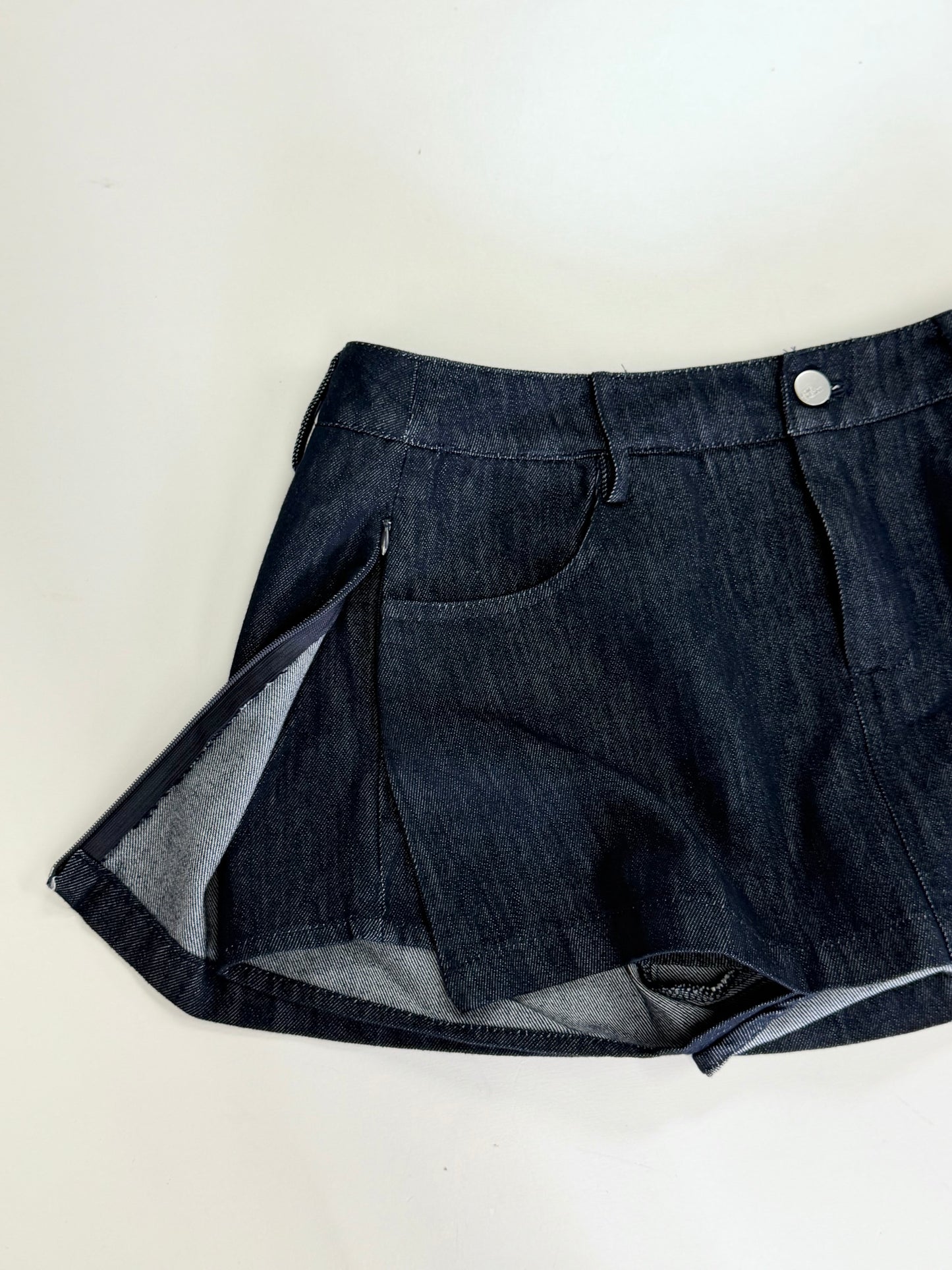 Mini denim scort