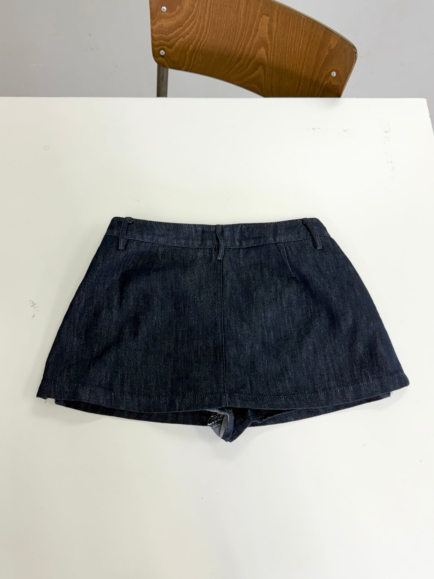 Mini denim scort