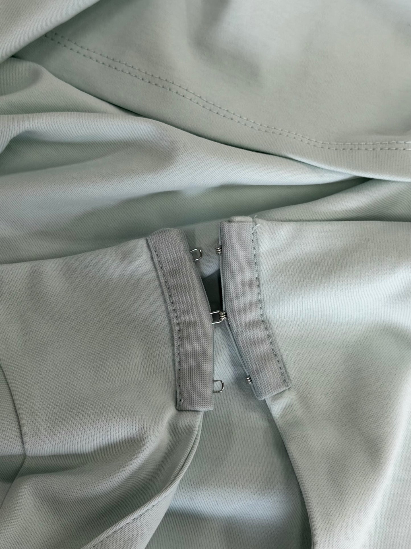 Tease　tee