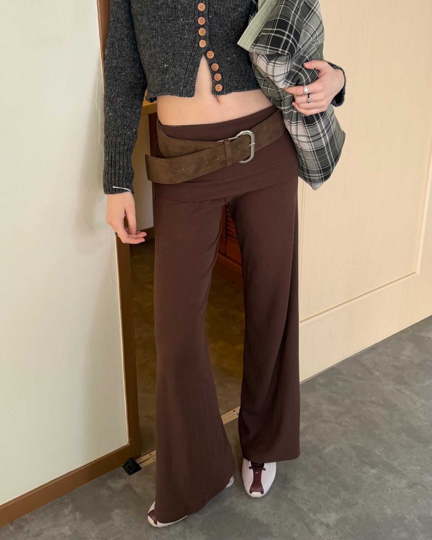 Slim flare knit pants