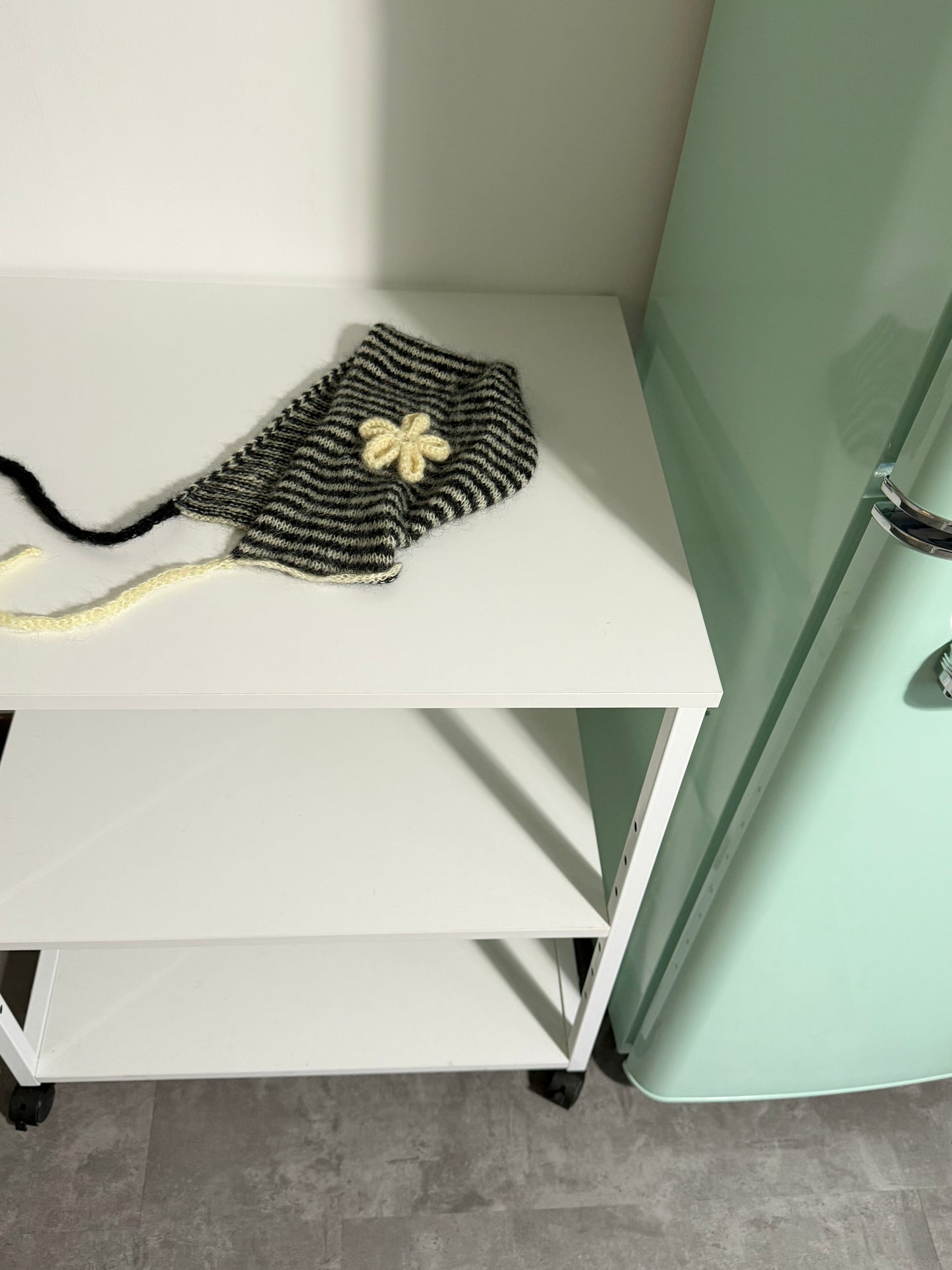 Shimashima hooded wrap