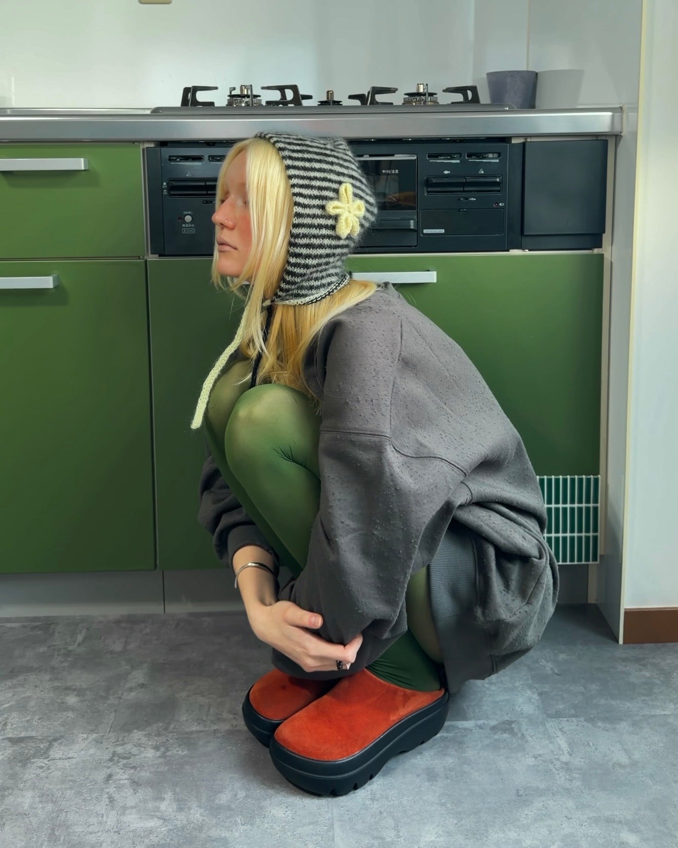 Shimashima hooded wrap