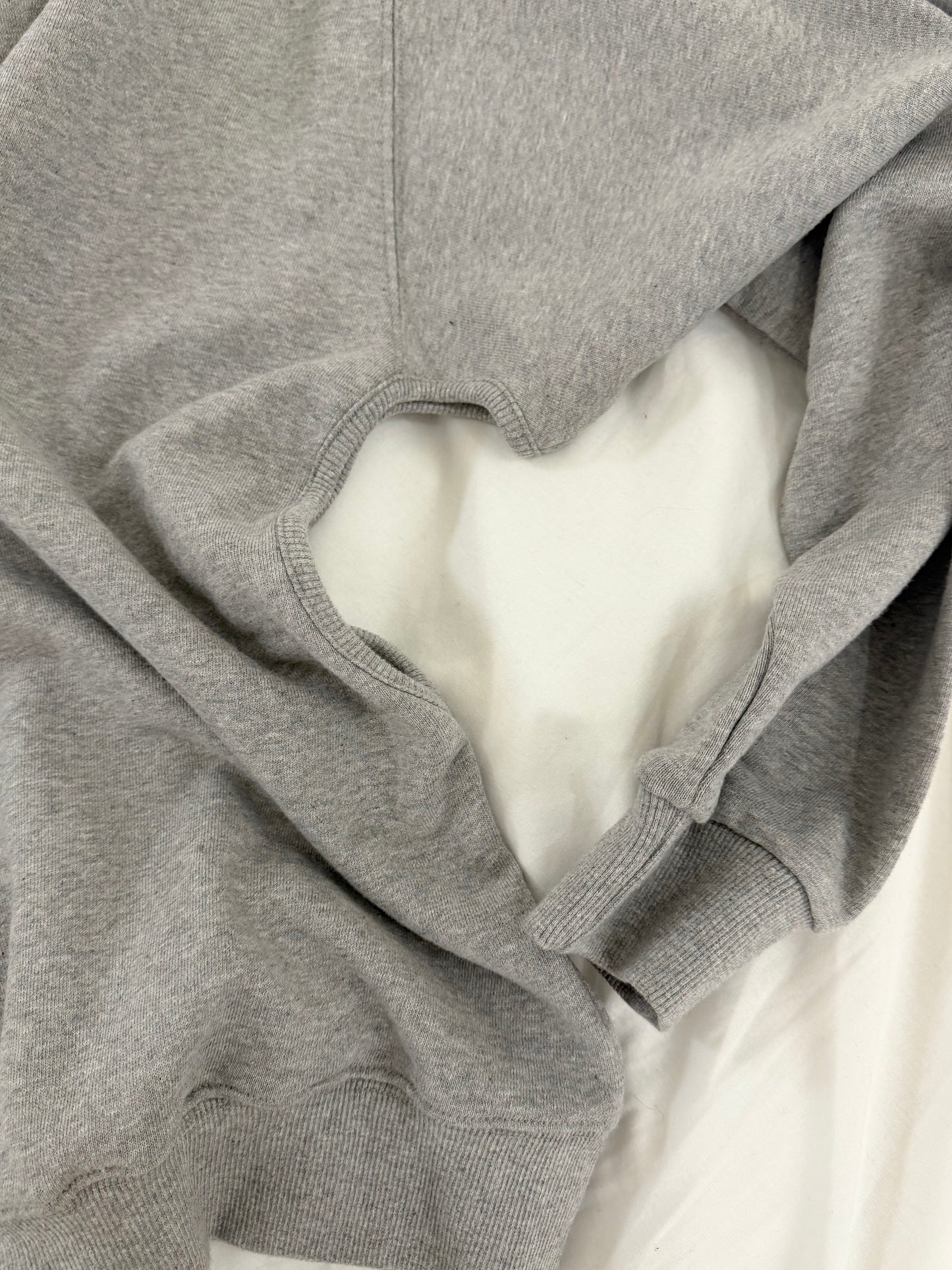 Maru sweat tops