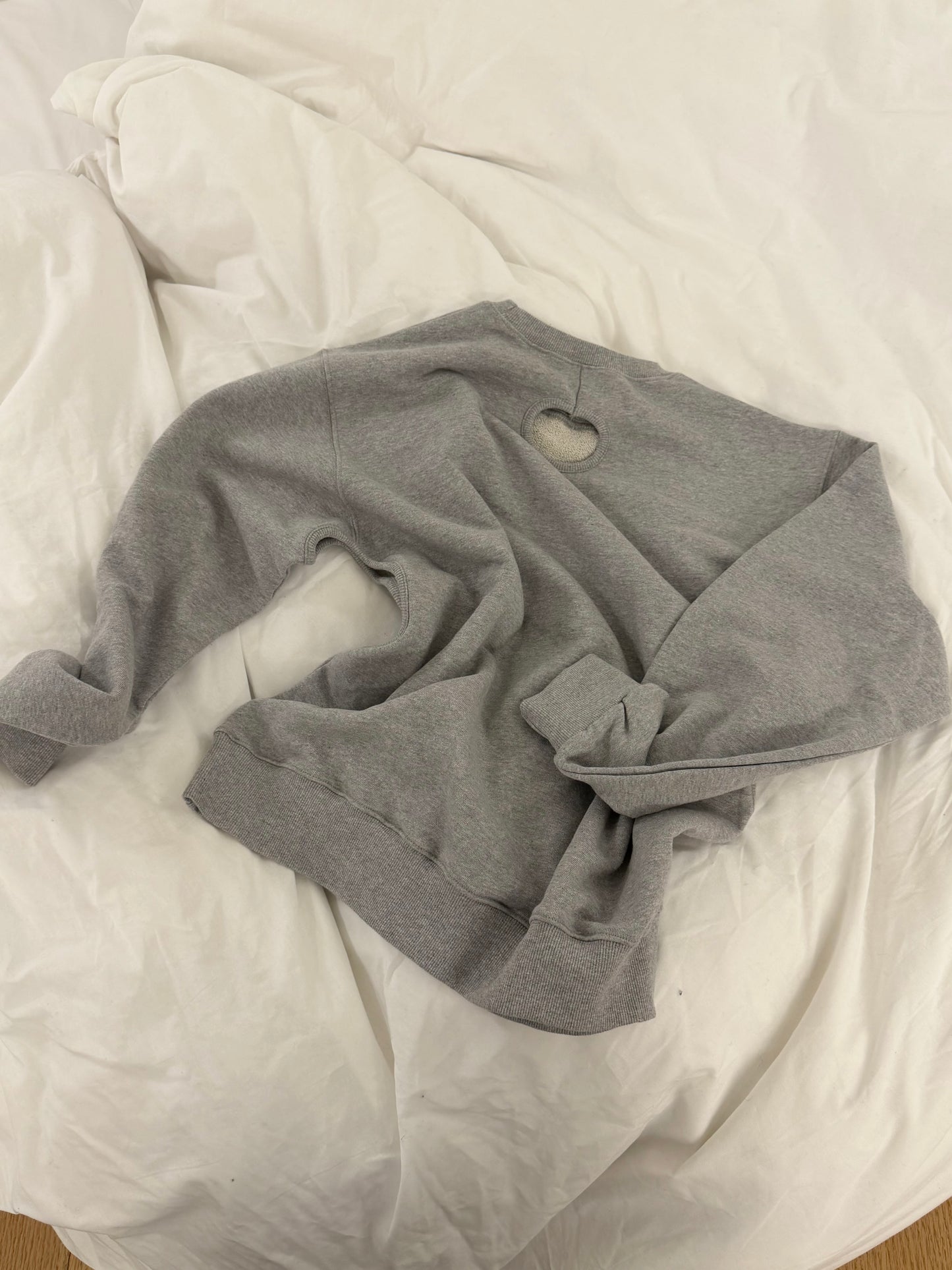 Maru sweat tops