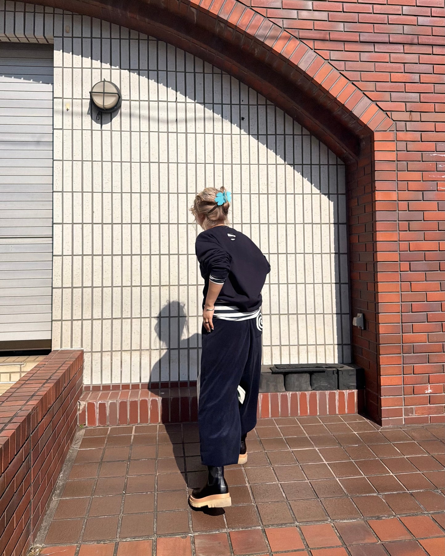 Maru sweat tops