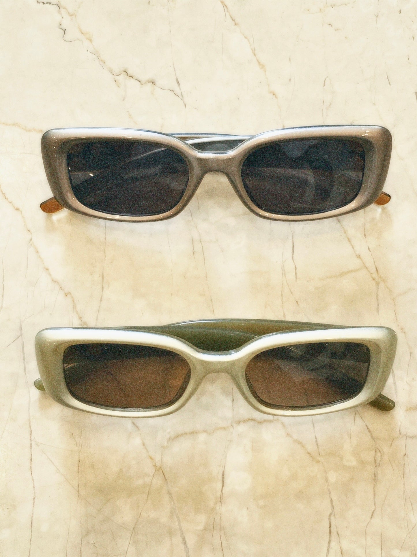 Metallic sunglass