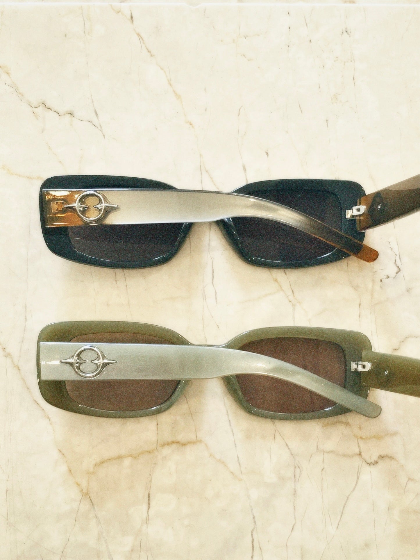 Metallic sunglass