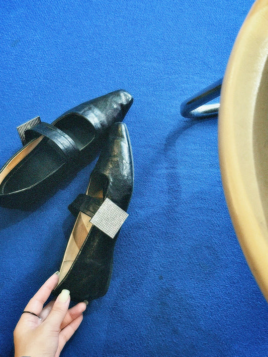 Square vijoux shoes