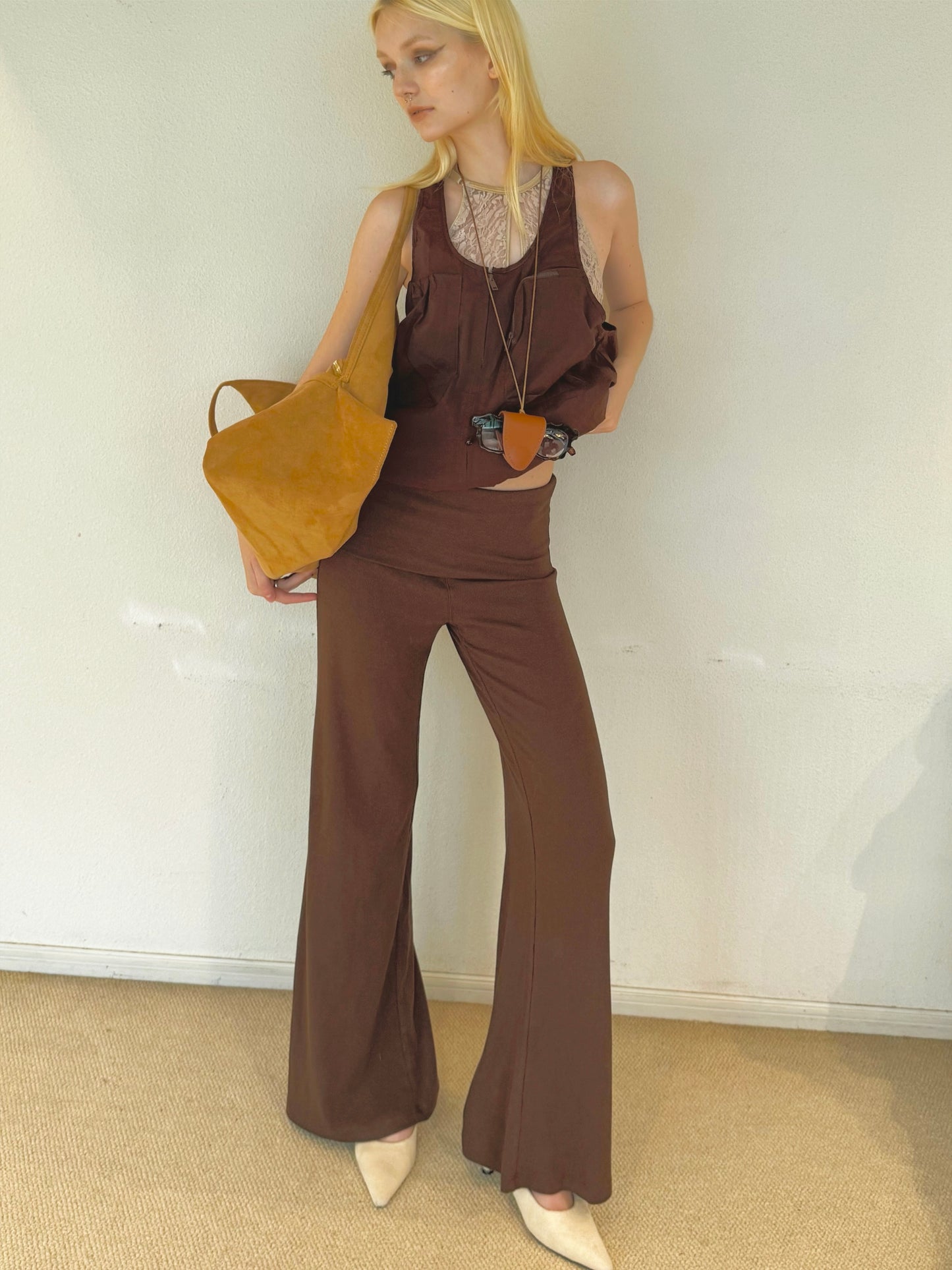 Slim flare knit pants